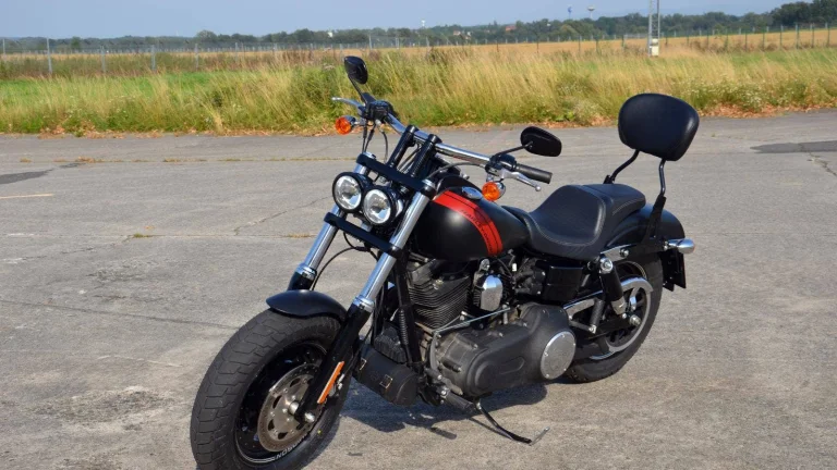 Harley-Davidson Dyna Fat Bob 103