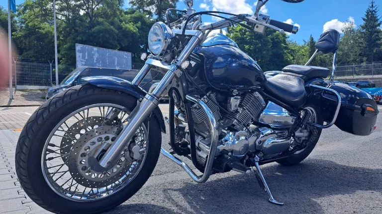 Yamaha XVS 1100 DragStar