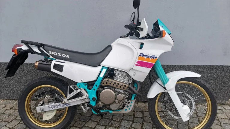 Honda NX 650 Dominator