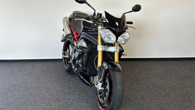 Triumph Speed Triple R