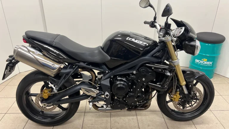 Triumph Street Triple 675