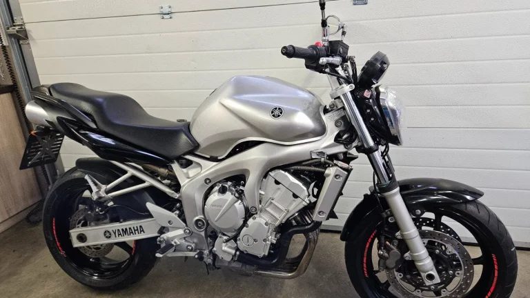 Yamaha FZ 6 N Fazer