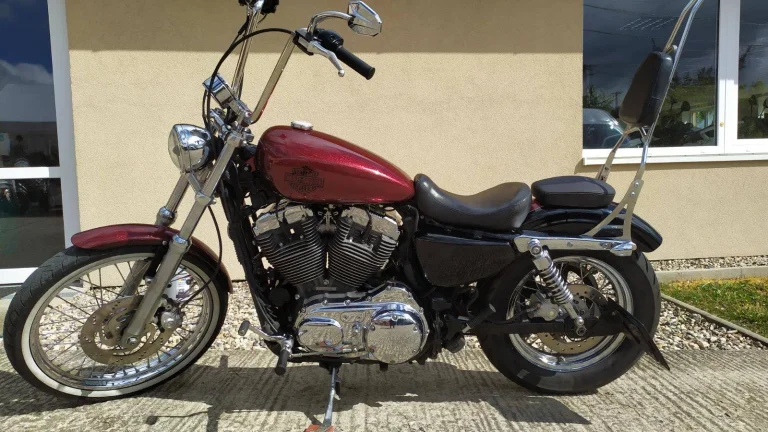 Harley-Davidson XL 1200V Sportster Seventy-Two