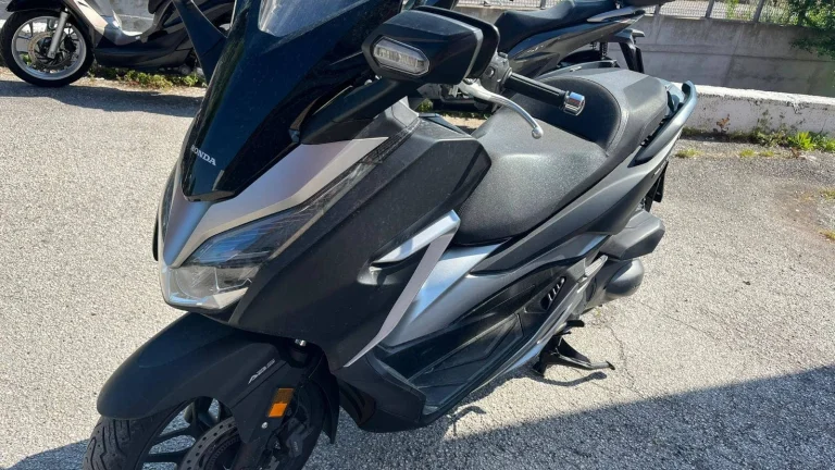 Honda Forza 300 ABS (2019)