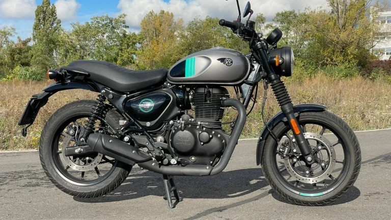 Royal Enfield HNTR 350 | Nový motocykl