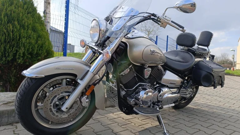 Yamaha XVS 1100 A DragStar Classic