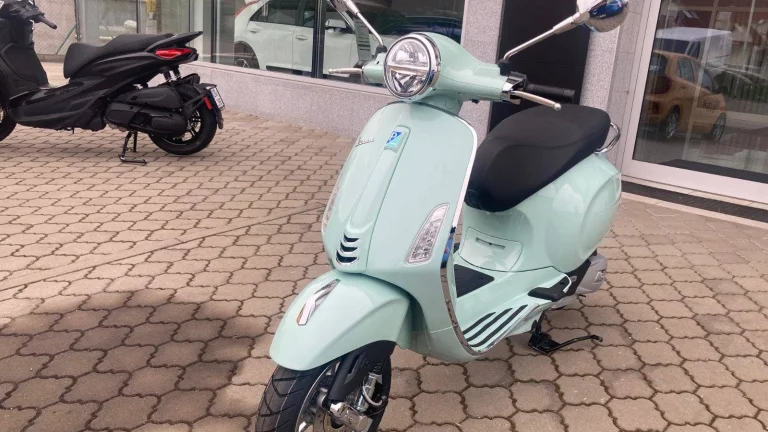 Vespa Primavera 125 3V ABS | Nový skútr