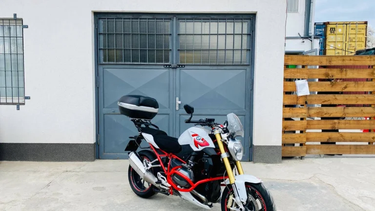 BMW R 1200 R ABS ESA
