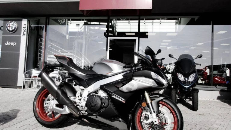 Aprilia RSV4 1100 RR | Nový motocykl