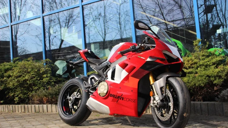 Ducati Panigale V4 R 2023 SKLADEM TOP | Předváděcí motocykl