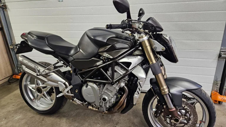 MV Agusta Brutale 750 F4