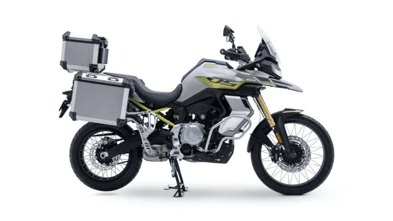 Voge 525 DSX Touring - Stříbrná ( odpočet DPH ) E5+, 4letá záruka | Nový motocykl