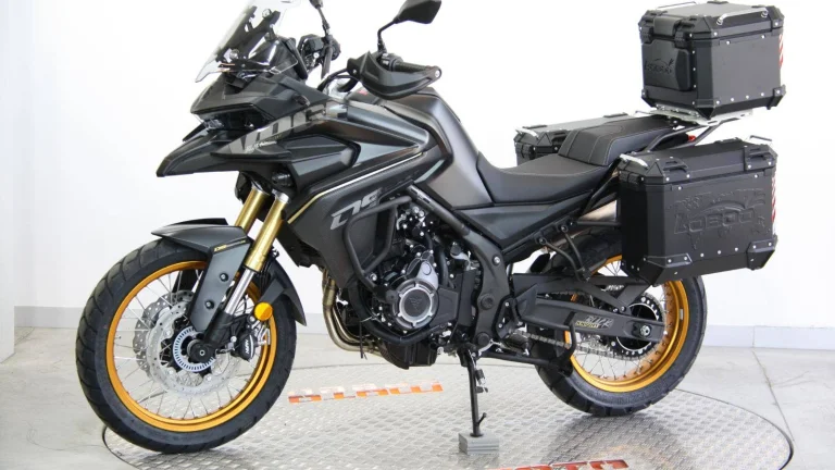 Voge 525 DSX Touring Black Knight ( odpočet DPH ) E5+, 4letá záruka | Nový motocykl