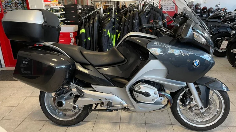 BMW R 1200 RT 2005 50tkm,serviska,3kufry,ESA,Radio atd