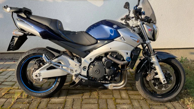 Suzuki GSR 600