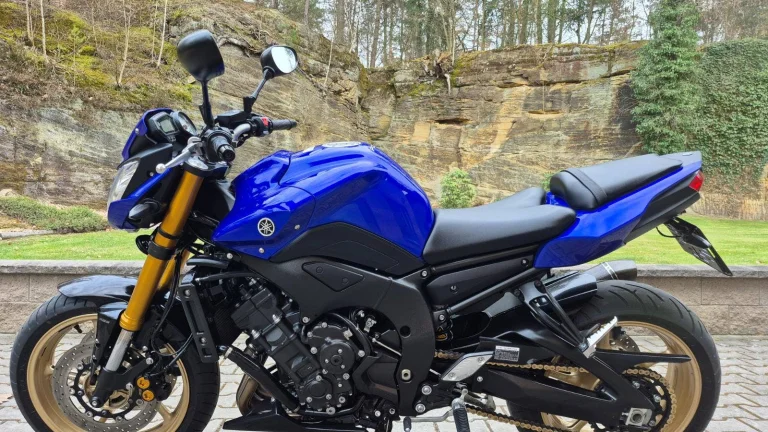 Yamaha FZ 8 N - SUPER STAV - ABS, AKRAÚPOVIČ