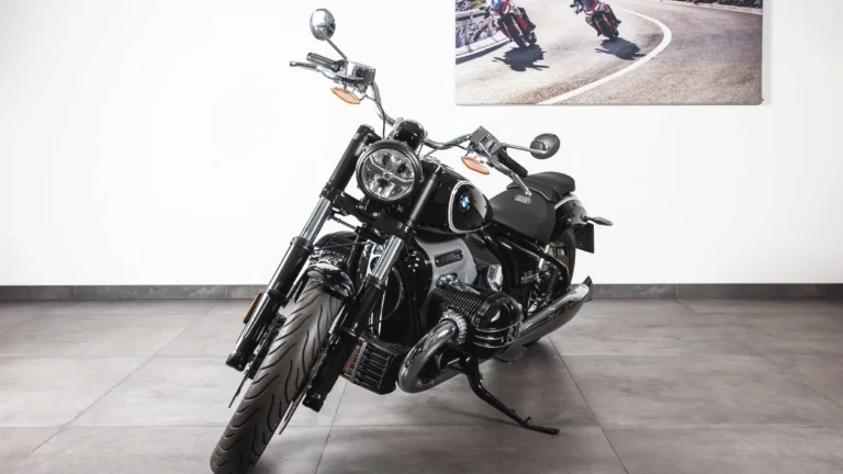 BMW R 18 First Edition
