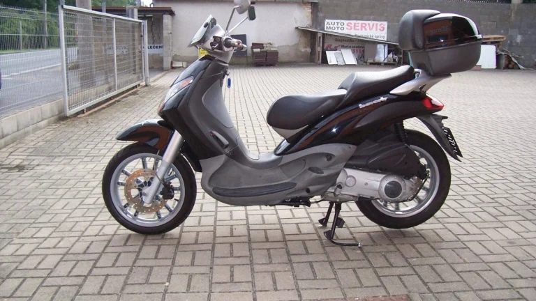 Piaggio Beverly 200