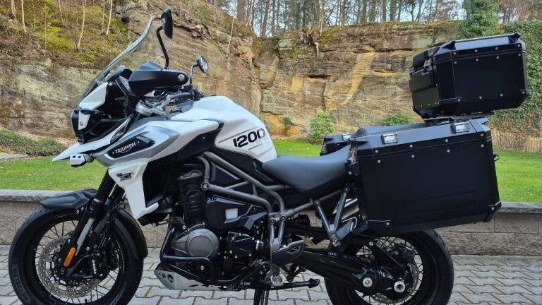 Triumph Tiger Explorer 1200 XCA - SUPER STAV + VÝBAVA