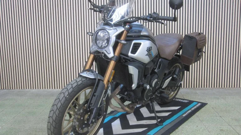CFMOTO 700 CL-X Heritage