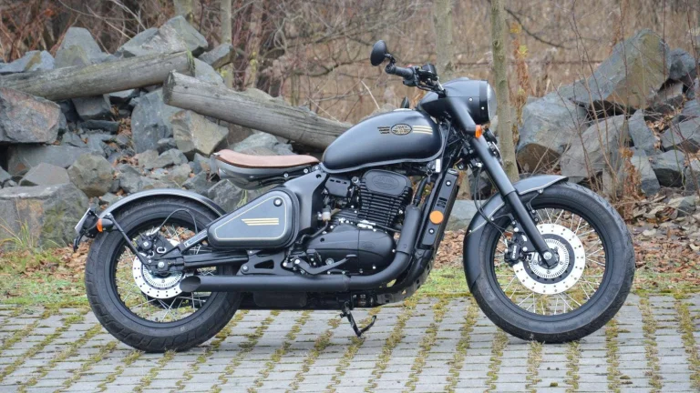 Jawa 350 Pérák předváděcí moto | Předváděcí motocykl