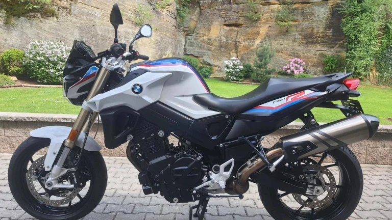 BMW F 800 R - ABS, MODE -SUPER STAV