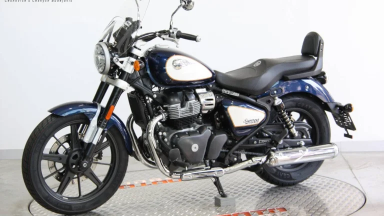 Royal Enfield Super Meteor 650 Celestial Blue | Nový motocykl