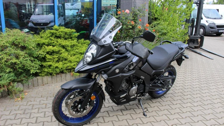 Suzuki DL 650 V-Strom XT ABS 2023 havarka