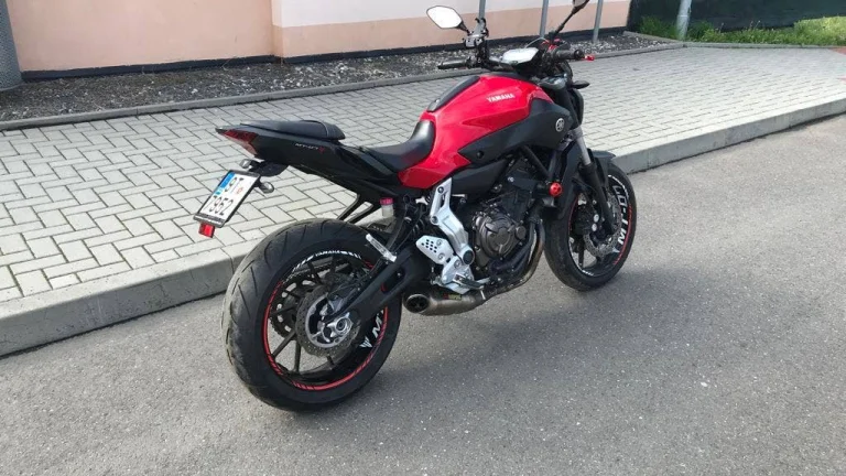 Yamaha MT-07