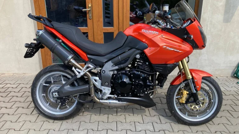 Triumph Tiger 1050