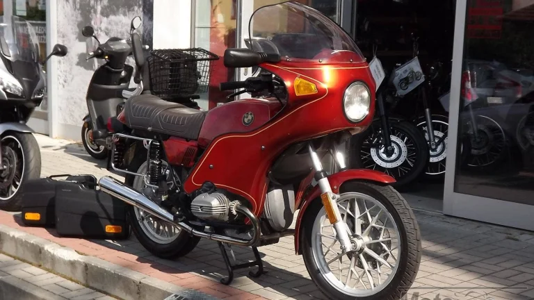 BMW R 45 - akce