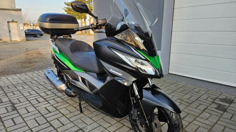 Kawasaki J 300 ABS