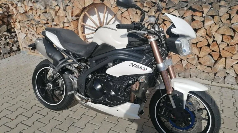Triumph Speed Triple