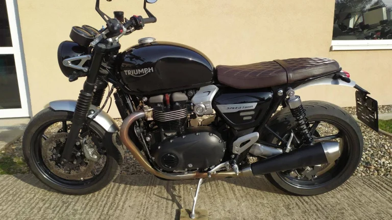Triumph Speed Twin 1200