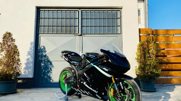 Kawasaki ZX-6R Ninja okruhovka
