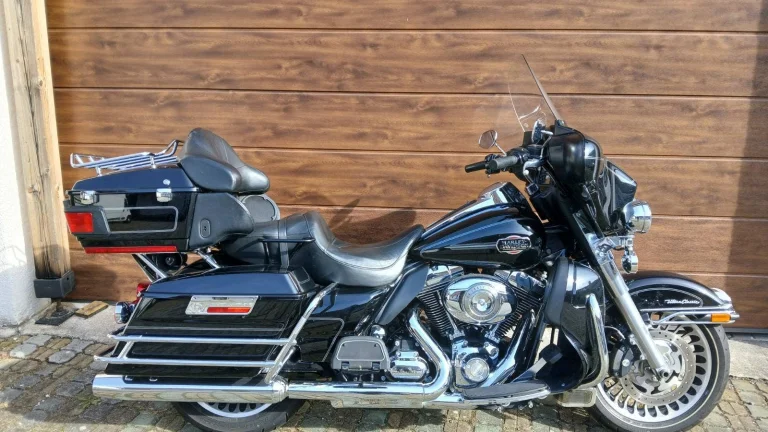 Harley-Davidson FLHTCUI Electra Glide Ultra Classic