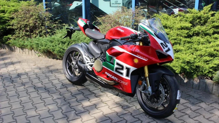 Ducati Panigale V2 Troy Bayliss 1st Championship 20th Ann | Nový motocykl