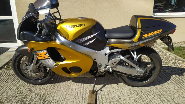 Suzuki GSXR 750 SRAD