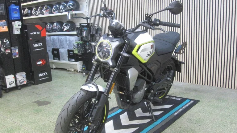 CFMOTO 300 CL-X Heritage