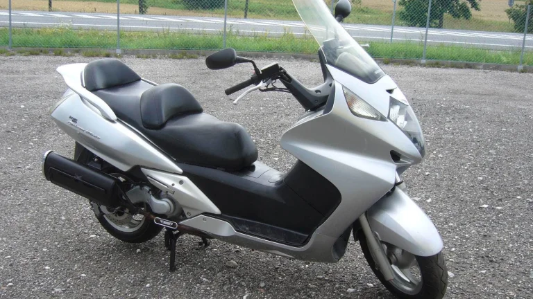 Honda FJS 600 Silver Wing SW-T 600,