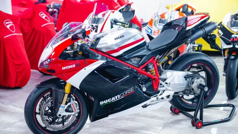 Ducati CORSE SPECIAL EDITION
