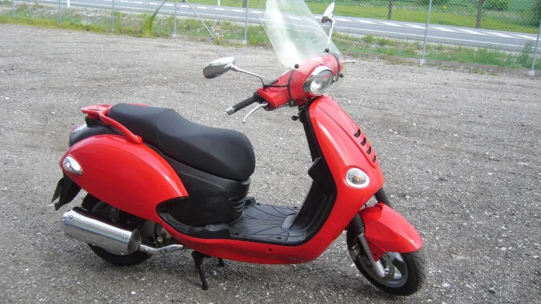 Kymco Yup 250 ,BEVERLY 250,X-MAX 250, PĚKNÝ STAV CZ DOKLADY