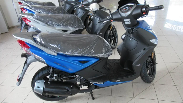 Kymco AGILITY CITY + 125i super skútr, velká kola, CBS | Nový skútr