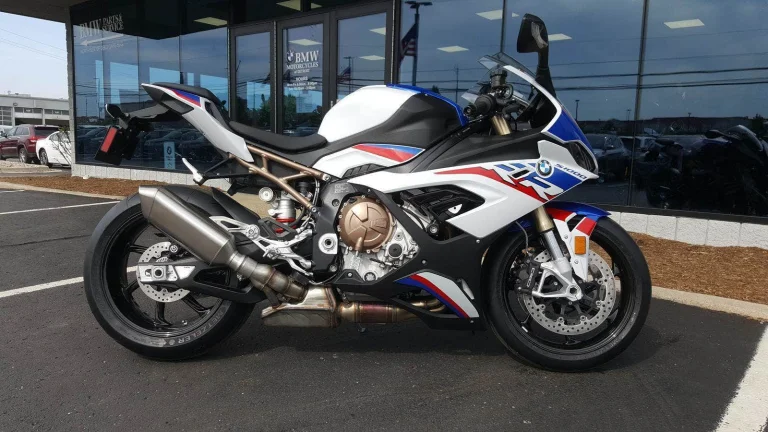 BMW S 1000 RR M PACKET 2023 | Předváděcí motocykl