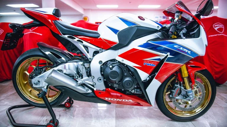 Honda CBR 1000 RR Fireblade SP | Nový motocykl