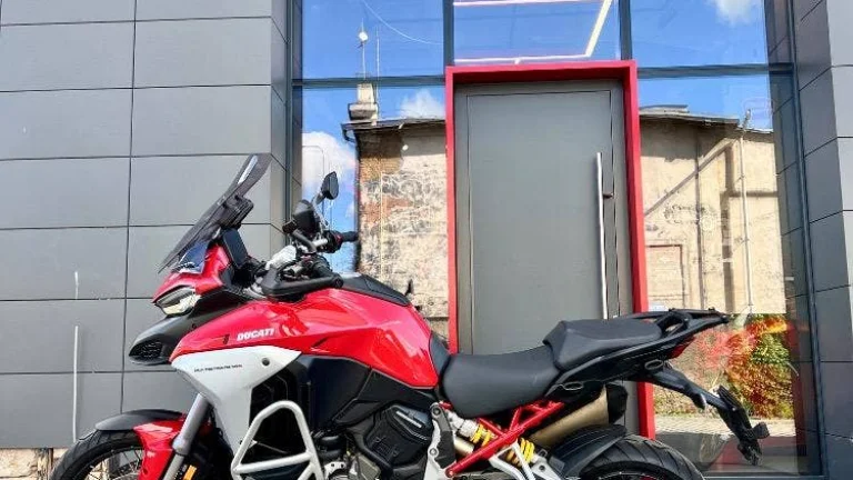 Ducati Multistrada V2 S Red