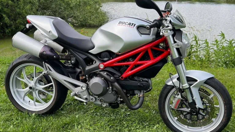 Ducati Monster 1100