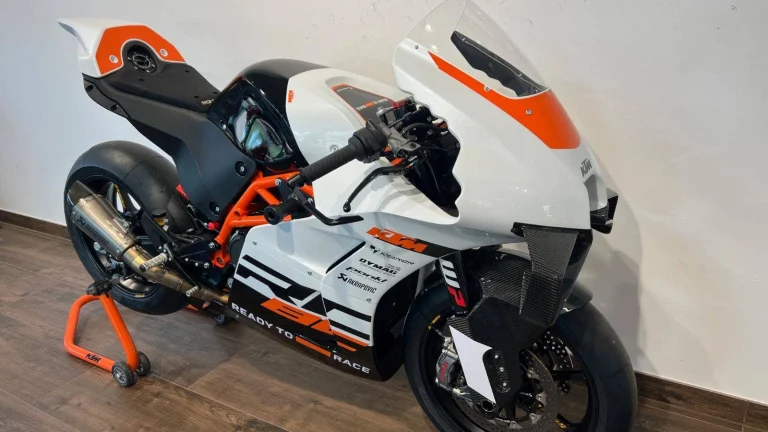 KTM RC 8C | Nový motocykl