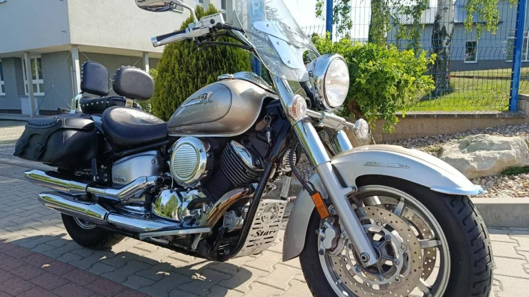 Yamaha XVS 1100 A DragStar Classic