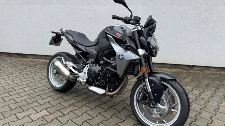 BMW F900R